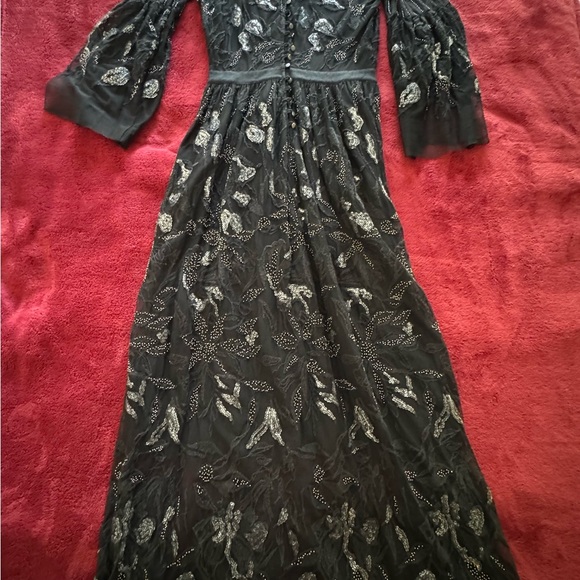 STUNNING SEQUIN & EMBROIDERED BLK LACE BUTTON BACK DRESS SIZE SMALL - Picture 4 of 8